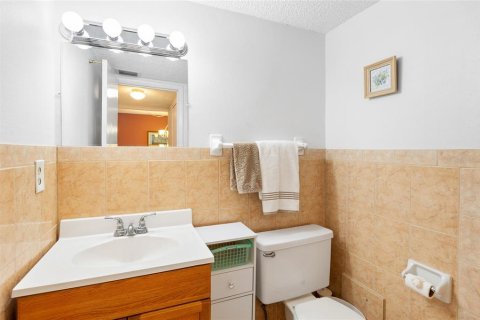 Condo in Bradenton, Florida, 2 bedrooms  № 2142353 - photo 22