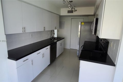 Copropriété à vendre à Aventura, Floride: 2 chambres, 126.44 m2 № 1877793 - photo 8