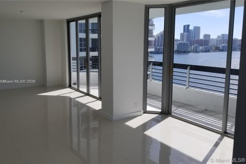 Copropriété à vendre à Aventura, Floride: 2 chambres, 126.44 m2 № 1877793 - photo 15