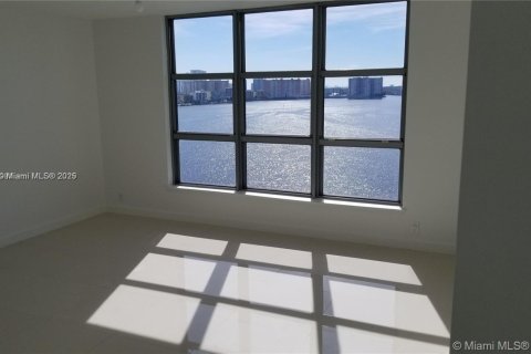 Copropriété à vendre à Aventura, Floride: 2 chambres, 126.44 m2 № 1877793 - photo 22