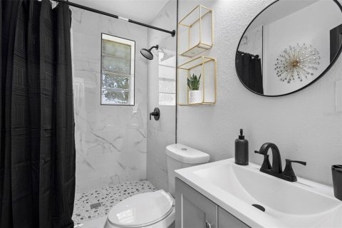 House in Orlando, Florida 2 bedrooms, 79.34 sq.m. № 2198791 - photo 16
