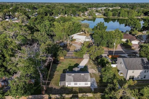 House in Orlando, Florida 2 bedrooms, 79.34 sq.m. № 2198791 - photo 28