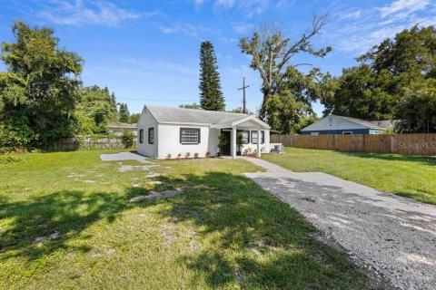 House in Orlando, Florida 2 bedrooms, 79.34 sq.m. № 2198791 - photo 27