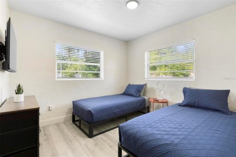 House in Orlando, Florida 2 bedrooms, 79.34 sq.m. № 2198791 - photo 21