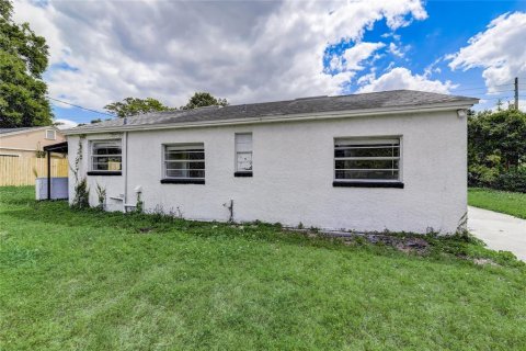 House in Orlando, Florida 2 bedrooms, 79.34 sq.m. № 2198791 - photo 26