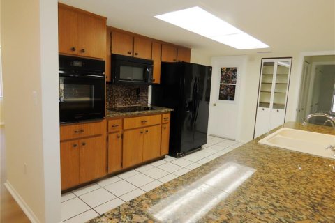 House in Dunedin, Florida 2 bedrooms, 147.99 sq.m. № 1869855 - photo 20