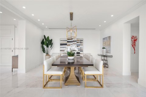 Condo in Miami, Florida, 5 bedrooms № 2082066 - photo 17