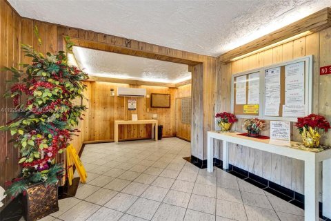 Купить кондоминиум в Лодерхилл, Флорида 2 спальни, 102.19м2, № 1987792 - фото 3