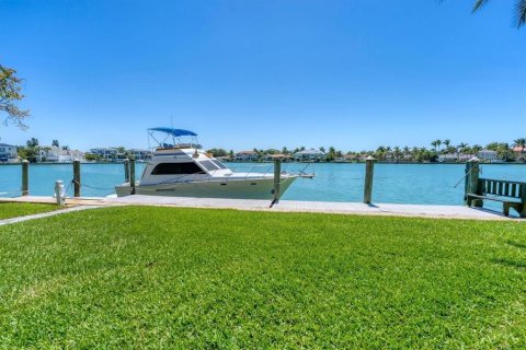 Villa ou maison à vendre à Sarasota, Floride: 3 chambres, 344.3 m2 № 2218673 - photo 11