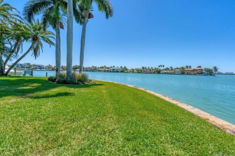Villa ou maison à vendre à Sarasota, Floride: 3 chambres, 344.3 m2 № 2218673 - photo 17
