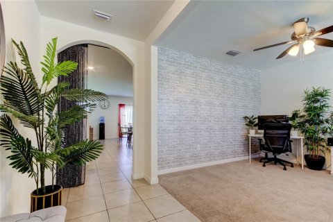 House in Wesley Chapel, Florida 5 bedrooms, 242.01 sq.m. № 1620825 - photo 5