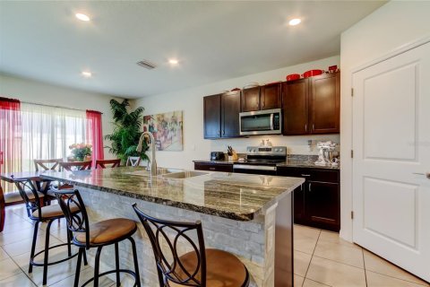 House in Wesley Chapel, Florida 5 bedrooms, 242.01 sq.m. № 1620825 - photo 23