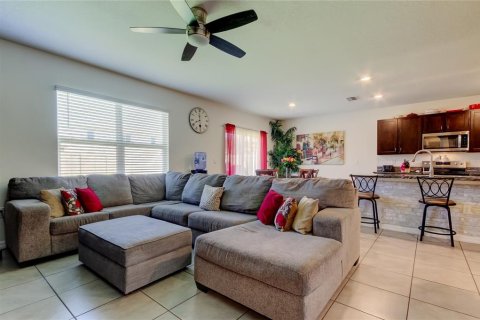 House in Wesley Chapel, Florida 5 bedrooms, 242.01 sq.m. № 1620825 - photo 12