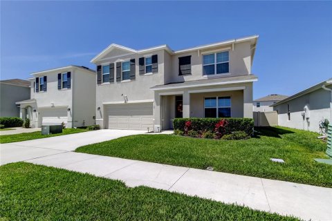 House in Wesley Chapel, Florida 5 bedrooms, 242.01 sq.m. № 1620825 - photo 3
