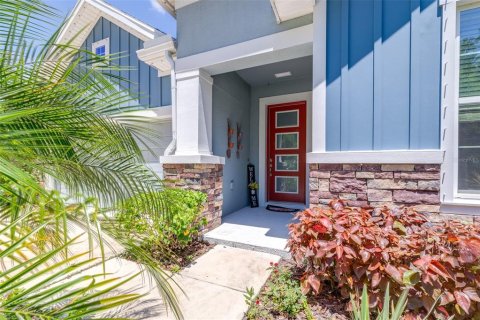 House in Tampa, Florida 4 bedrooms, 244.7 sq.m. № 1828391 - photo 6