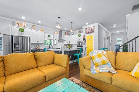 House in Tampa, Florida 4 bedrooms, 244.7 sq.m. № 1828391 - photo 15