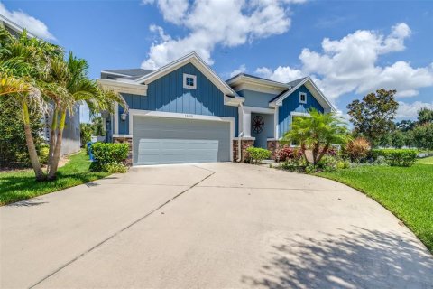 House in Tampa, Florida 4 bedrooms, 244.7 sq.m. № 1828391 - photo 2