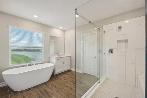 House in New Port Richey, Florida 5 bedrooms, 300.17 sq.m. № 1614573 - photo 20