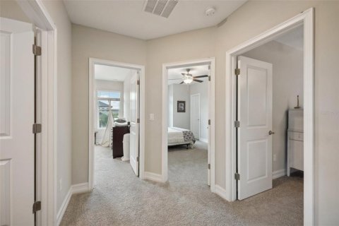 House in New Port Richey, Florida 5 bedrooms, 300.17 sq.m. № 1614573 - photo 23