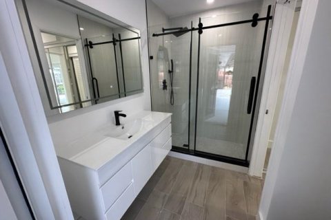 Casa en alquiler en Fort Lauderdale, Florida, 4 dormitorios, 193.7 m2 № 1014030 - foto 1