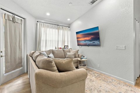 Townhouse in Riviera Beach, Florida 2 bedrooms, 94.95 sq.m. № 2401378 - photo 18