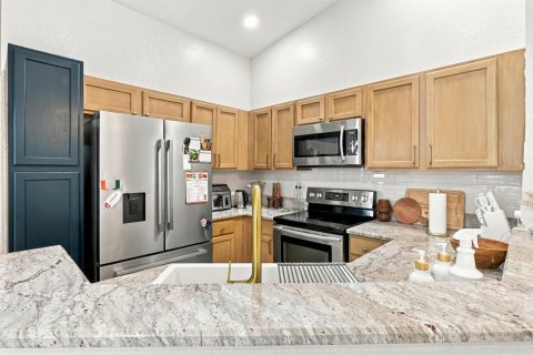 Townhouse in Riviera Beach, Florida 2 bedrooms, 94.95 sq.m. № 2401378 - photo 22