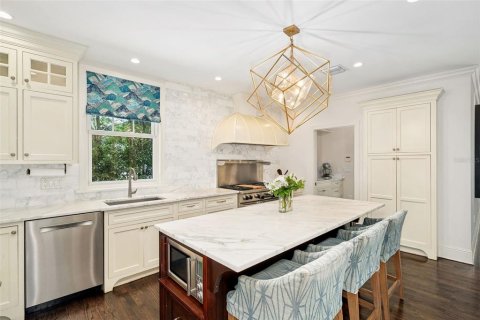Casa en venta en Orlando, Florida, 4 dormitorios, 386.75 m2 № 1783125 - foto 19