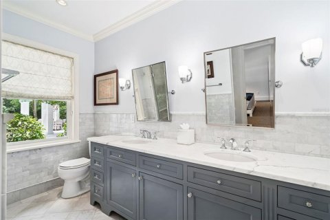Casa en venta en Orlando, Florida, 4 dormitorios, 386.75 m2 № 1783125 - foto 28