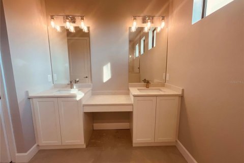 House in Port Charlotte, Florida 3 bedrooms, 208.38 sq.m. № 604948 - photo 30