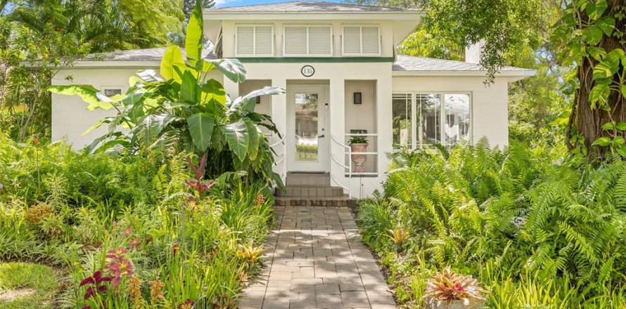 Casa en Saint Petersburg, Florida 3 dormitorios, 170.57 m2 № 1844302