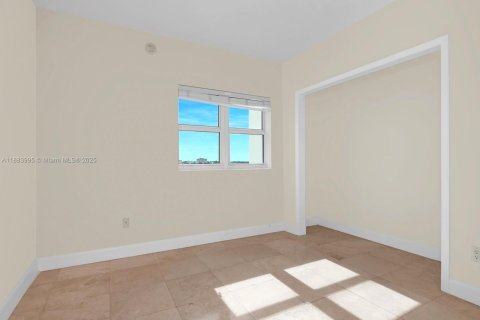 Copropriété à vendre à North Miami, Floride: 3 chambres, 169.27 m2 № 1932816 - photo 26