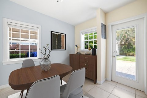 House in Fort Lauderdale, Florida 2 bedrooms, 77.29 sq.m. № 2082122 - photo 17