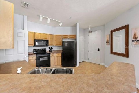 Condo in Davenport, Florida, 4 bedrooms № 2388979 - photo 3