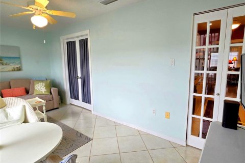 Condominio en alquiler en Gulfport, Florida, 2 dormitorios, 104.05 m2 № 1905913 - foto 18