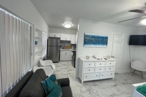Apartment in Boca Raton, Florida 3 rooms, 55.74 sq.m. № 2146354 - photo 6