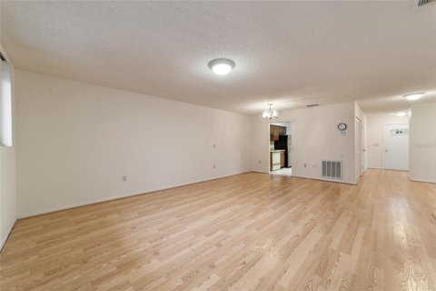 Commercial property in Ocala, Florida 4 bedrooms, 225.57 sq.m. № 1723519 - photo 8