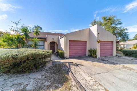 Commercial property in Ocala, Florida 4 bedrooms, 225.57 sq.m. № 1723519 - photo 2