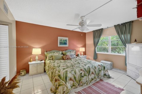 Condominio en venta en Lauderdale Lakes, Florida, 2 dormitorios, 89.19 m2 № 2090256 - foto 19
