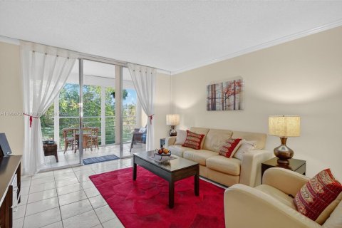 Condominio en venta en Lauderdale Lakes, Florida, 2 dormitorios, 89.19 m2 № 2090256 - foto 3