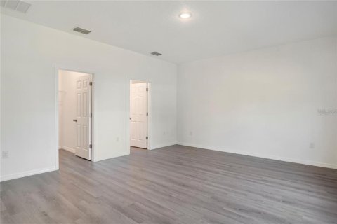 Villa ou maison à vendre à Palm Bay, Floride: 4 chambres, 155.89 m2 № 2424025 - photo 12