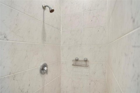 Villa ou maison à vendre à Palm Bay, Floride: 4 chambres, 155.89 m2 № 2424025 - photo 9