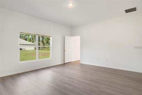 Villa ou maison à vendre à Palm Bay, Floride: 4 chambres, 155.89 m2 № 2424025 - photo 11