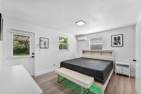 Immobilier commercial à vendre à Oakland Park, Floride: 97.55 m2 № 2153623 - photo 13