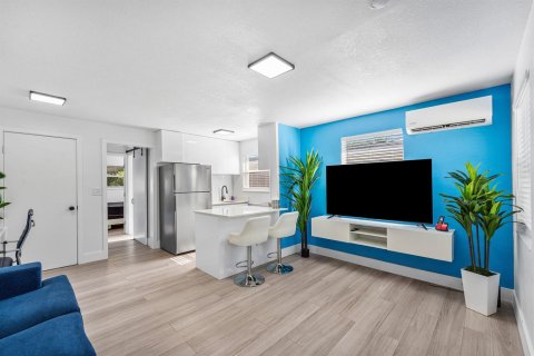 Immobilier commercial à vendre à Oakland Park, Floride: 97.55 m2 № 2153623 - photo 6