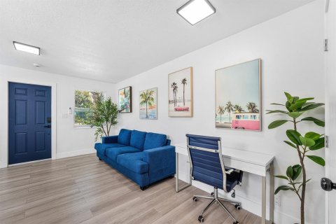 Immobilier commercial à vendre à Oakland Park, Floride: 97.55 m2 № 2153623 - photo 7