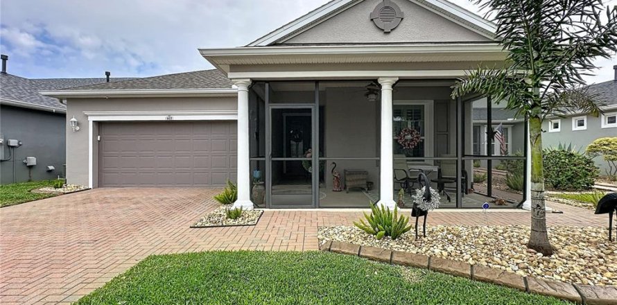 Villa ou maison à Groveland, Floride 2 chambres, 178.19 m2 № 2095887