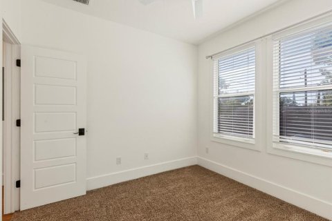 Casa en alquiler en Tampa, Florida, 3 dormitorios, 175.86 m2 № 2228063 - foto 27