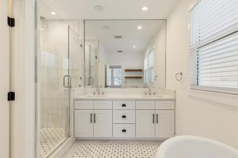 Casa en alquiler en Tampa, Florida, 3 dormitorios, 175.86 m2 № 2228063 - foto 21