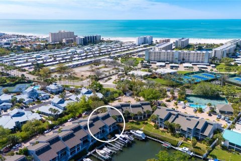Copropriété à louer à Sarasota, Floride: 2 chambres, 113.06 m2 № 2427001 - photo 2