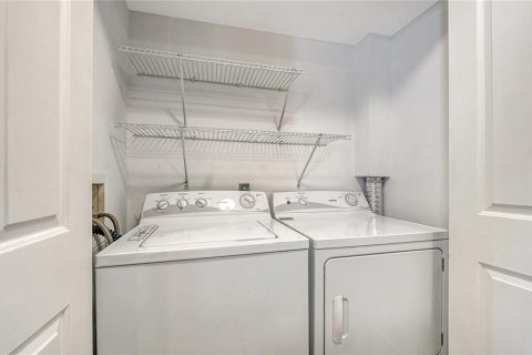 Copropriété à louer à Sarasota, Floride: 2 chambres, 113.06 m2 № 2427001 - photo 12